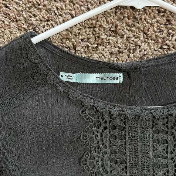 Maurice’s dressy top - Picture 4 of 6